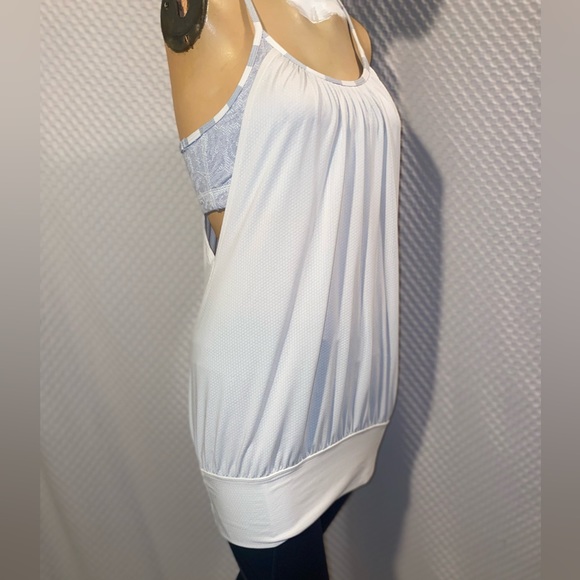 Lululemon No Limit RacerBack Tank Top with Sports Bra - Picture 1 of 5
